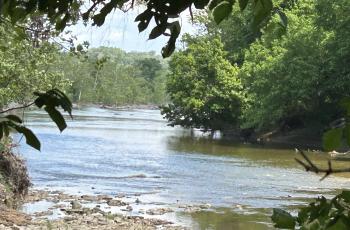 Photo of Potomac River at the overflow location